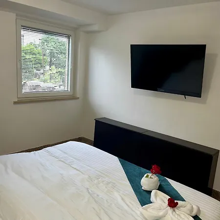 Grand Cesar Apartman *